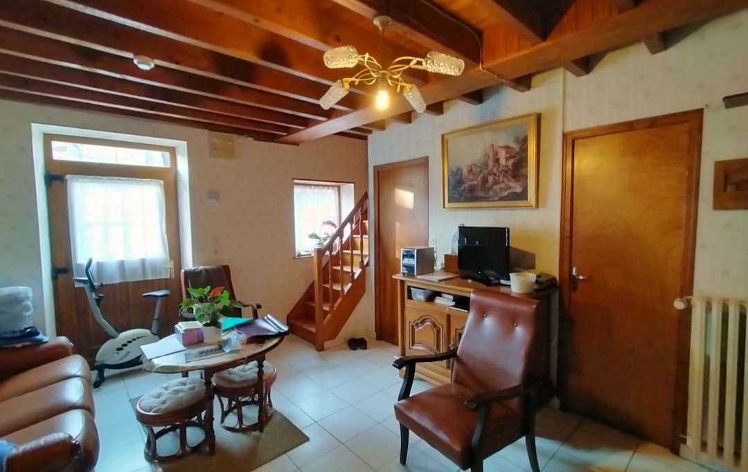 Immobilier des Deux Rives : House | SAINT-AUBIN-DU-DESERT (53700) | 146 m2 | 117 000 € 