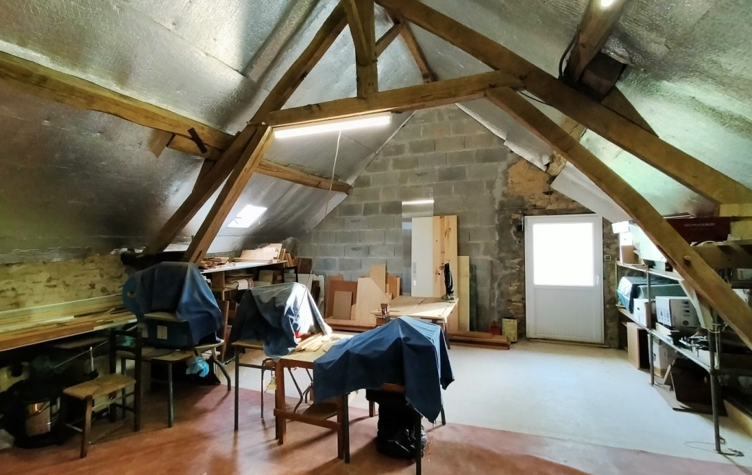 Immobilier des Deux Rives : House | SAINT-AUBIN-DU-DESERT (53700) | 146 m2 | 117 000 € 
