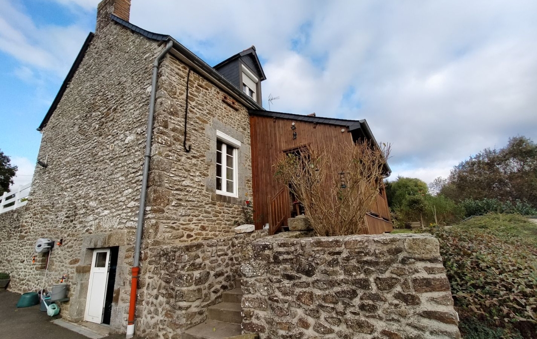 Immobilier des Deux Rives : Maison / Villa | LOUPFOUGERES (53700) | 95 m2 | 47 000 € 