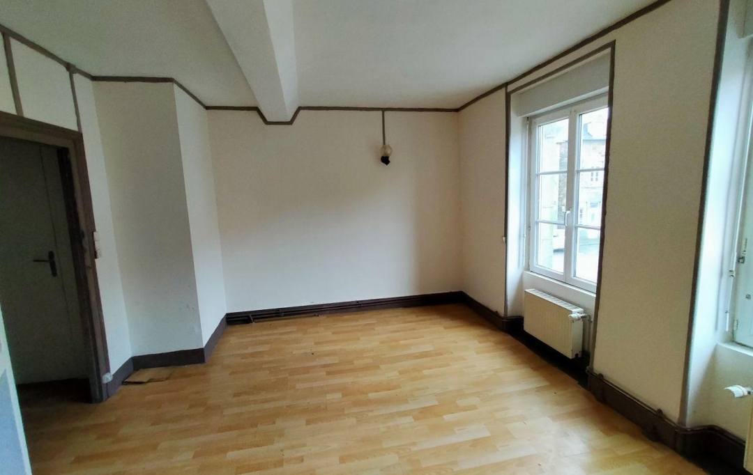 Immobilier des Deux Rives : Maison / Villa | LIGNIERES-ORGERES (53140) | 62 m2 | 33 000 € 