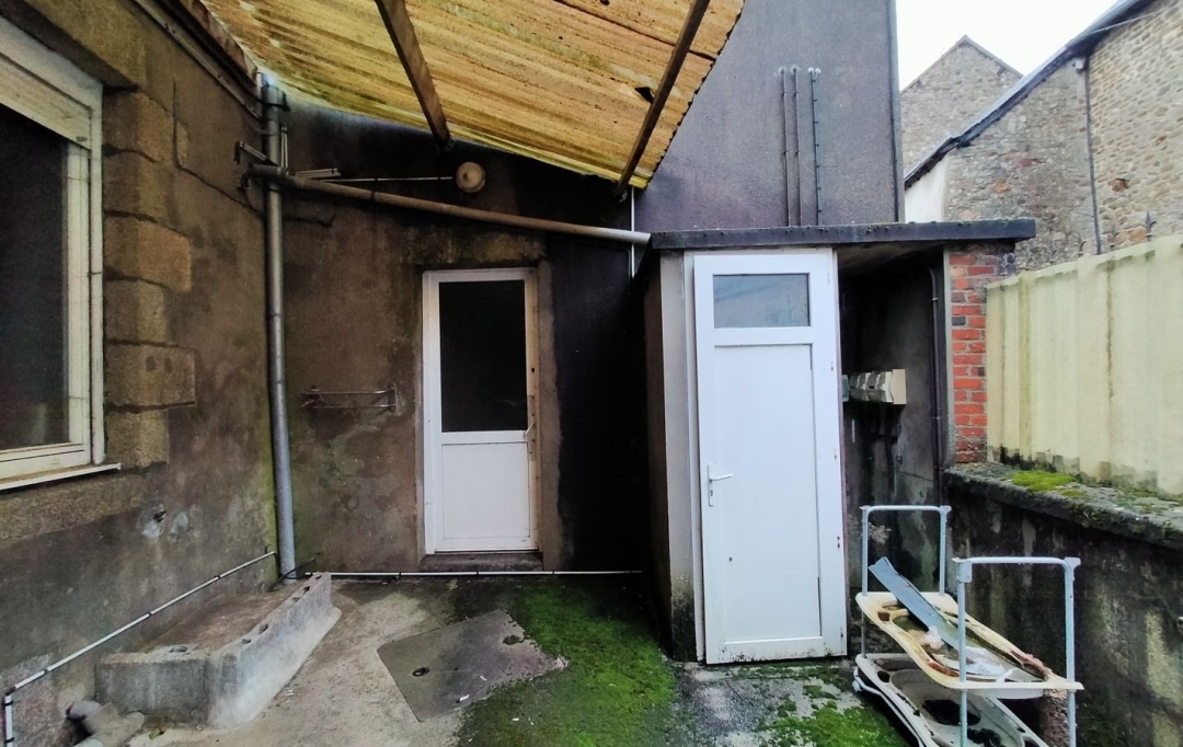 Immobilier des Deux Rives : Maison / Villa | VILLAINES-LA-JUHEL (53700) | 180 m2 | 90 500 € 