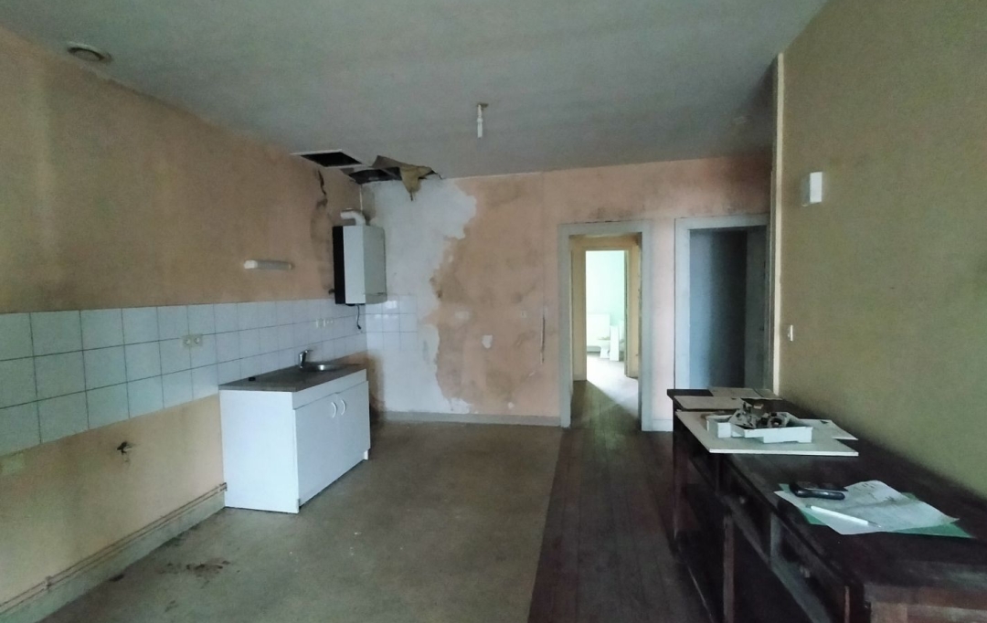 Immobilier des Deux Rives : Maison / Villa | VILLAINES-LA-JUHEL (53700) | 180 m2 | 90 500 € 
