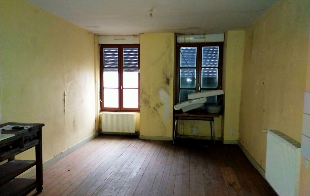 Immobilier des Deux Rives : Maison / Villa | VILLAINES-LA-JUHEL (53700) | 180 m2 | 90 500 € 