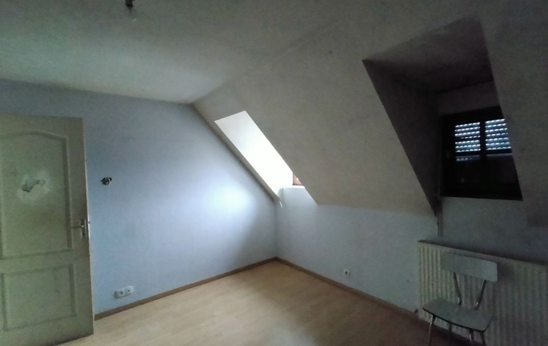Immobilier des Deux Rives : Maison / Villa | VILLAINES-LA-JUHEL (53700) | 180 m2 | 90 500 € 
