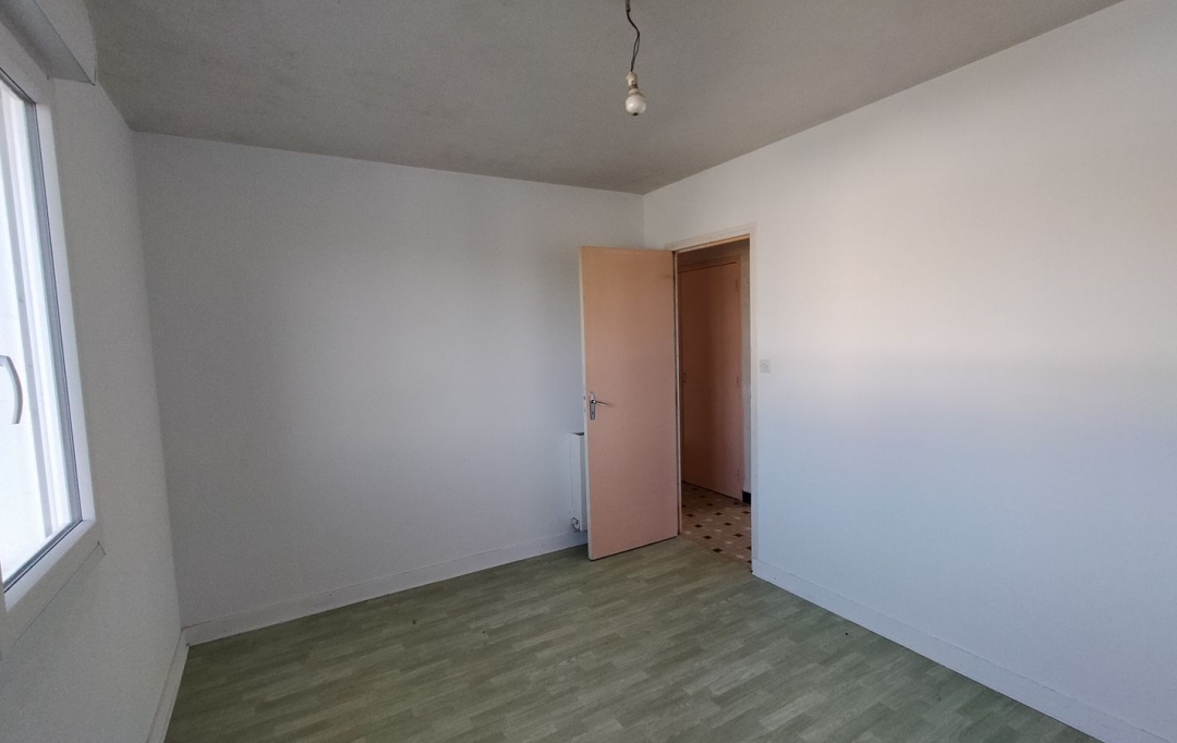 Immobilier des Deux Rives : Maison / Villa | AVERTON (53700) | 97 m2 | 65 000 € 