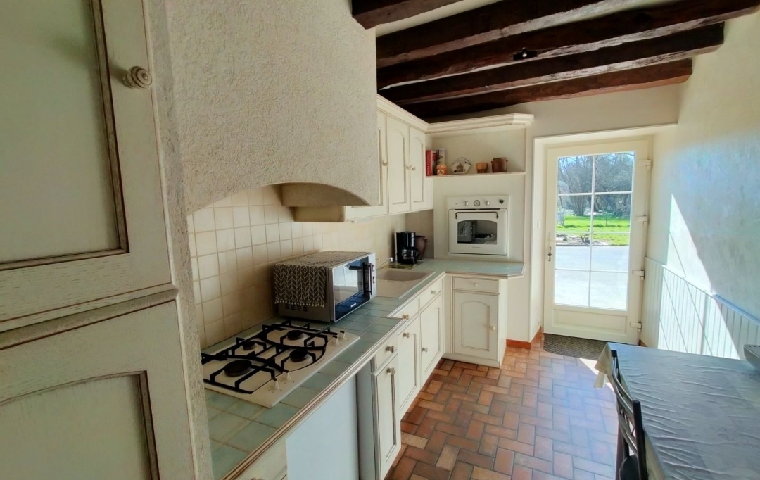 Immobilier des Deux Rives : Maison / Villa | MOULINS-LE-CARBONNEL (72130) | 120 m2 | 234 000 € 