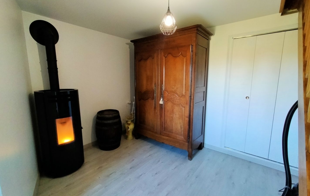 Immobilier des Deux Rives : Maison / Villa | MOULINS-LE-CARBONNEL (72130) | 120 m2 | 234 000 € 