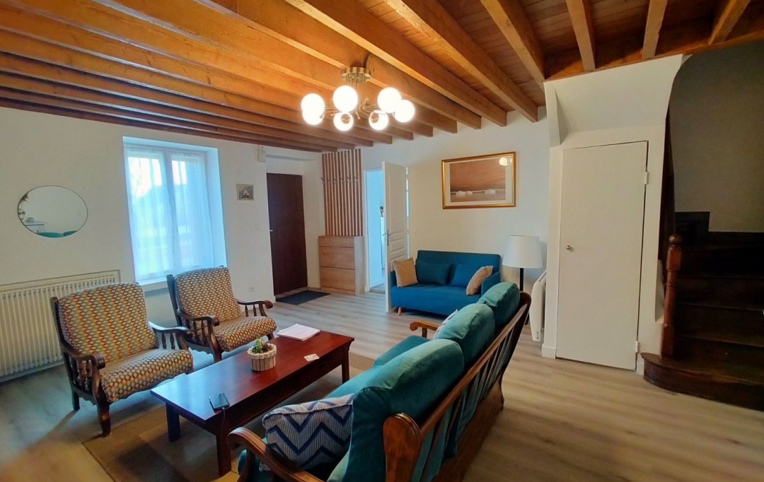 Immobilier des Deux Rives : Maison / Villa | JAVRON-LES-CHAPELLES (53250) | 120 m2 | 132 000 € 