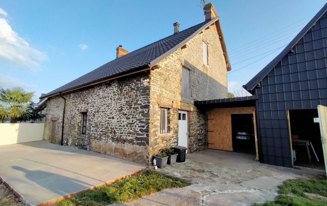 Immobilier des Deux Rives : Maison / Villa | JAVRON-LES-CHAPELLES (53250) | 120 m2 | 132 000 € 