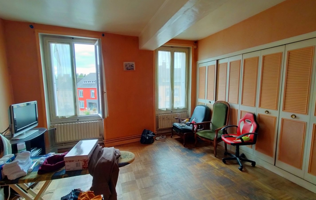 Immobilier des Deux Rives : Maison / Villa | VILLAINES-LA-JUHEL (53700) | 83 m2 | 33 000 € 