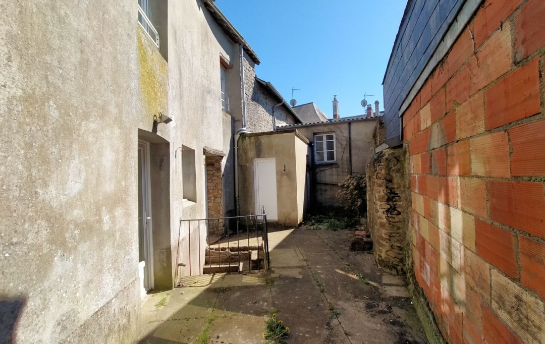 Immobilier des Deux Rives : Maison / Villa | COURCITE (53700) | 106 m2 | 80 500 € 