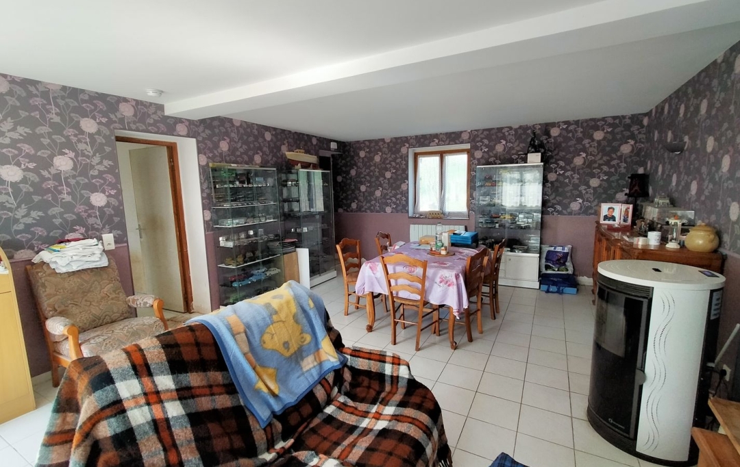 Immobilier des Deux Rives : Maison / Villa | SAINT-MARS-DU-DESERT (53700) | 172 m2 | 99 000 € 
