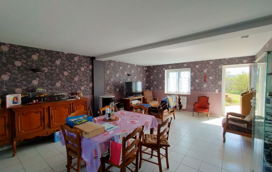Immobilier des Deux Rives : Maison / Villa | SAINT-MARS-DU-DESERT (53700) | 172 m2 | 99 000 € 
