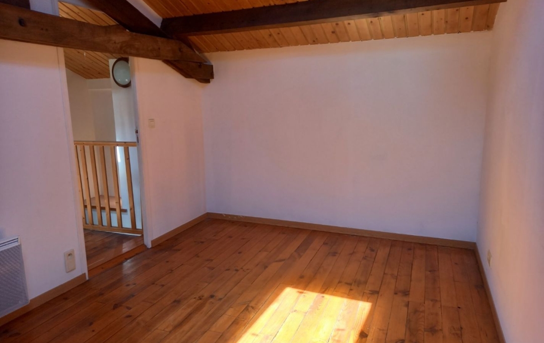 Immobilier des Deux Rives : Maison / Villa | SOUGE-LE-GANELON (72130) | 80 m2 | 70 000 € 