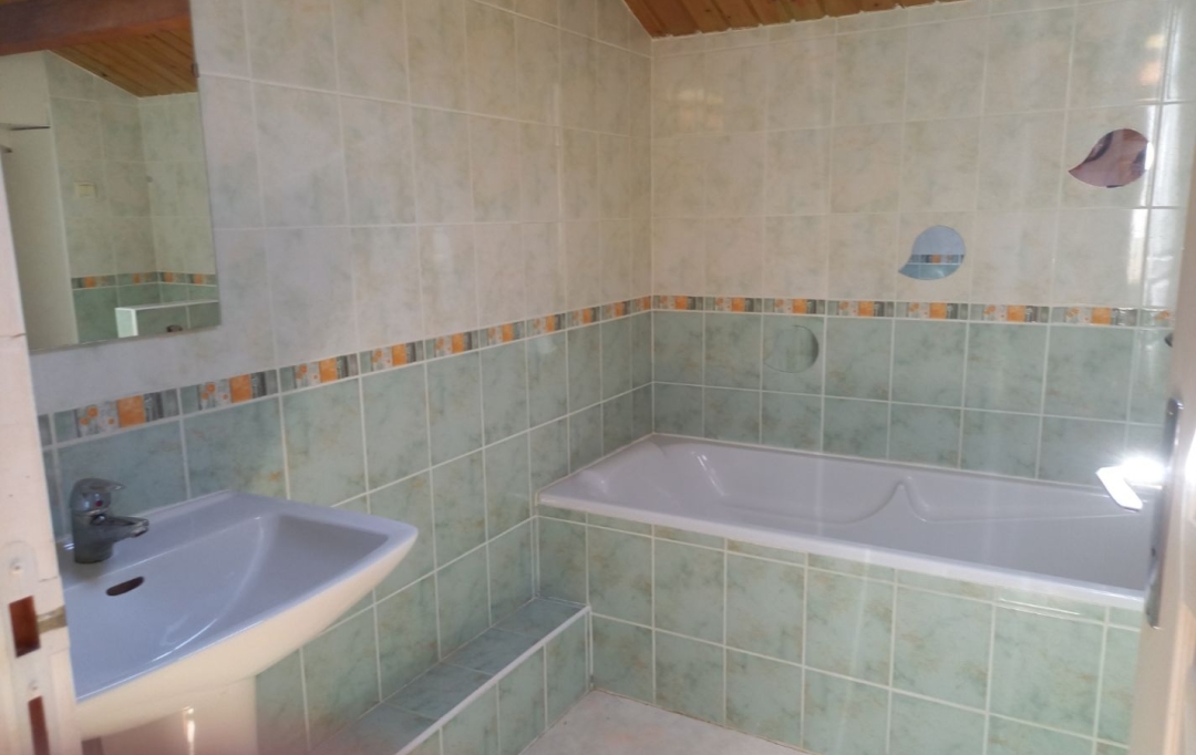 Immobilier des Deux Rives : Maison / Villa | SOUGE-LE-GANELON (72130) | 80 m2 | 70 000 € 