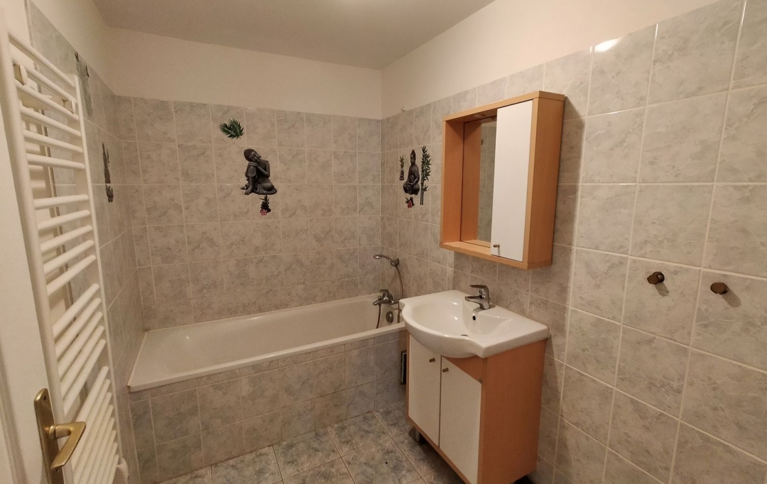 Immobilier des Deux Rives : Maison / Villa | SOUGE-LE-GANELON (72130) | 93 m2 | 75 000 € 