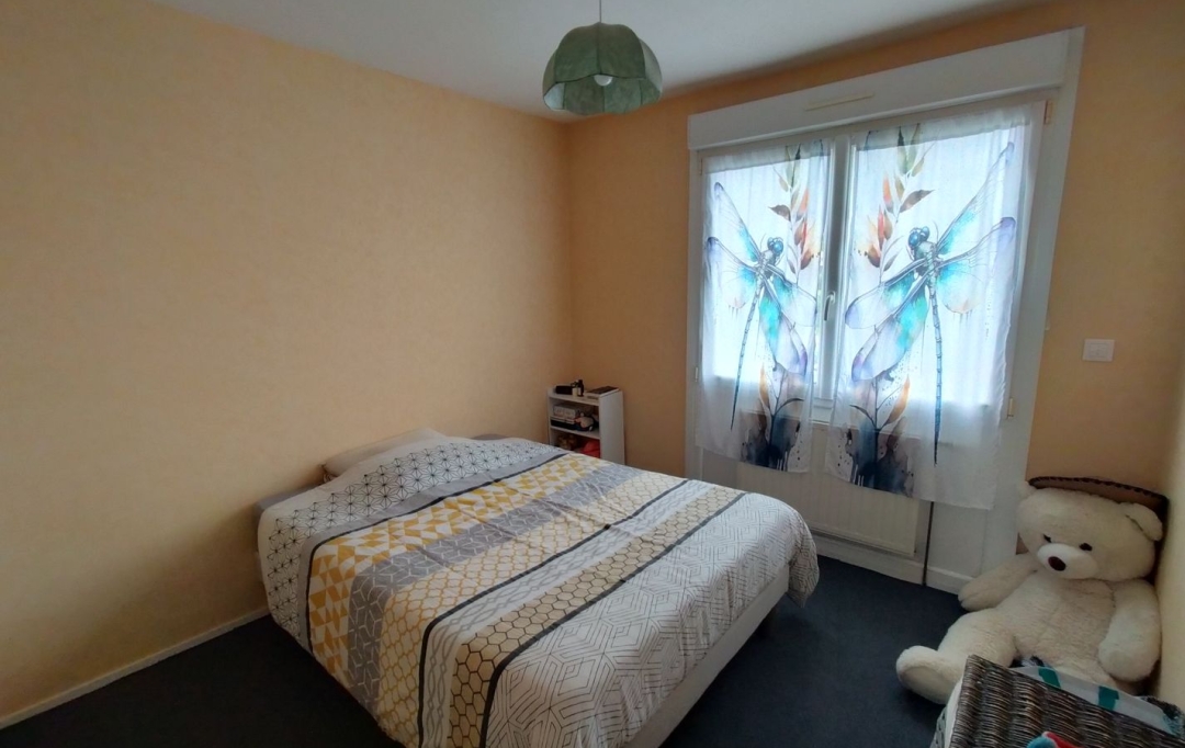 Immobilier des Deux Rives : Maison / Villa | VILLAINES-LA-JUHEL (53700) | 94 m2 | 130 000 € 