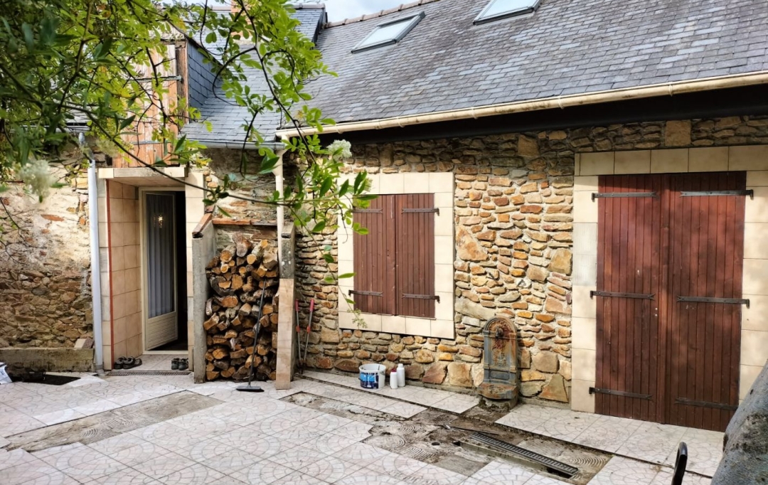 Immobilier des Deux Rives : Maison / Villa | SAINT-AUBIN-DU-DESERT (53700) | 90 m2 | 70 000 € 