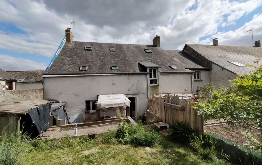 Immobilier des Deux Rives : Maison / Villa | SILLE-LE-GUILLAUME (72140) | 217 m2 | 142 000 € 