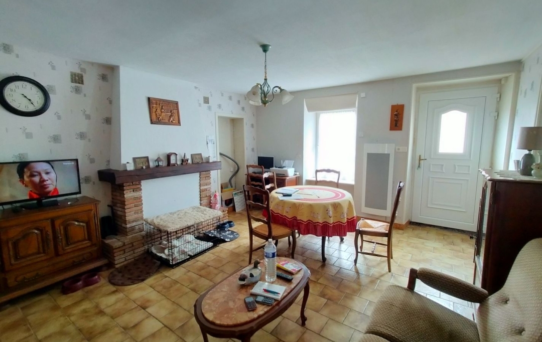Immobilier des Deux Rives : House | VILLAINES-LA-JUHEL (53700) | 80 m2 | 63 000 € 