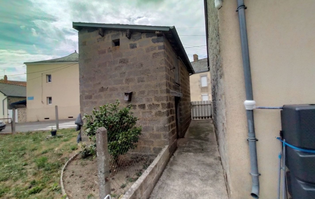Immobilier des Deux Rives : House | VILLAINES-LA-JUHEL (53700) | 80 m2 | 63 000 € 