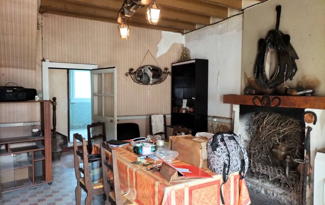Immobilier des Deux Rives : Maison / Villa | MONT-SAINT-JEAN (72140) | 80 m2 | 44 200 € 