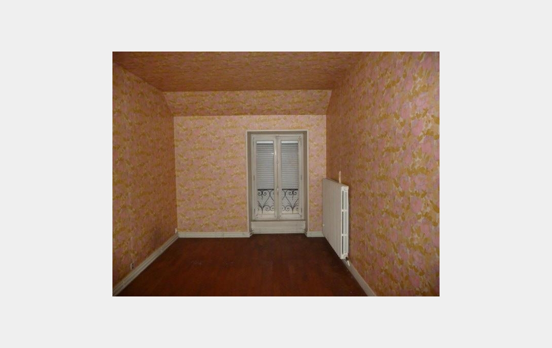 Immobilier des Deux Rives : Maison / Villa | VILLAINES-LA-JUHEL (53700) | 110 m2 | 38 600 € 