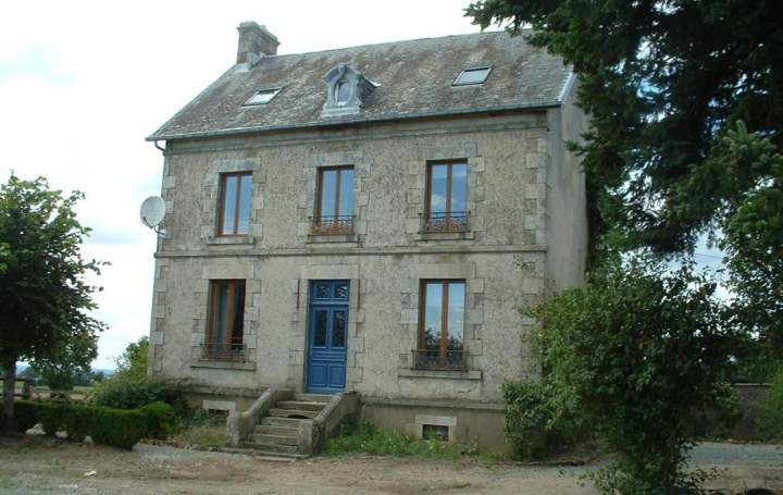 Immobilier des Deux Rives : House | SAINT-CYR-EN-PAIL (53140) | 123 m2 | 137 500 € 
