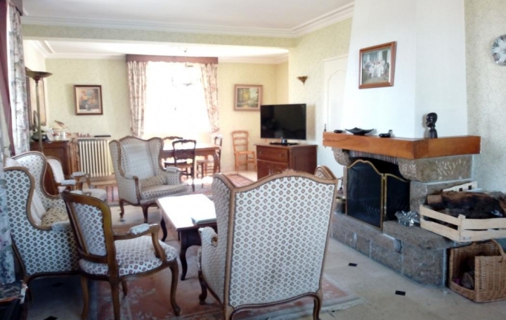 Immobilier des Deux Rives : Maison / Villa | VILLAINES-LA-JUHEL (53700) | 110 m2 | 120 000 € 