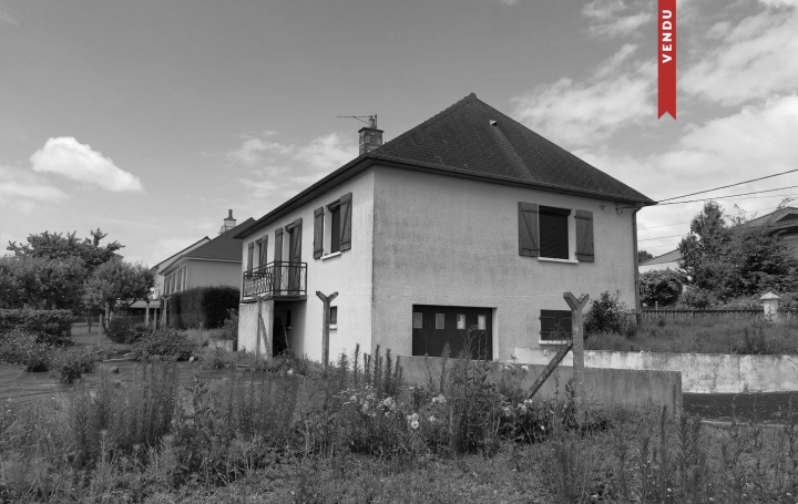 Immobilier des Deux Rives : Maison / Villa | VILLAINES-LA-JUHEL (53700) | 96 m2 | 75 000 € 