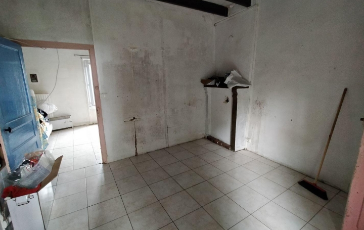 Immobilier des Deux Rives : House | COURCITE (53700) | 28 m2 | 23 000 € 