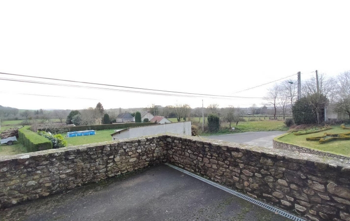 Immobilier des Deux Rives : House | CHAMPGENETEUX (53160) | 160 m2 | 137 000 € 