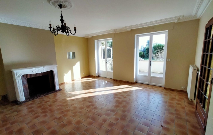 Immobilier des Deux Rives : Maison / Villa | VILLAINES-LA-JUHEL (53700) | 102 m2 | 127 000 € 