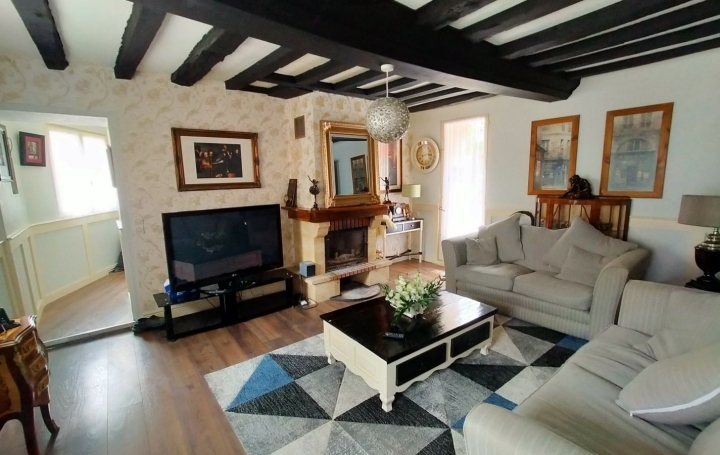 Maison de village SAINT-AUBIN-DU-DESERT 90 m2 70 000 € Maison de village SAINT-AUBIN-DU-DESERT 90 m2 70 000 €