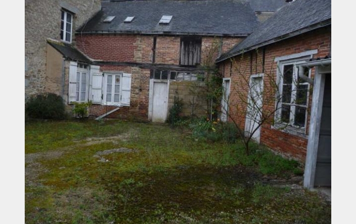 Immobilier des Deux Rives : Maison / Villa | ANDOUILLE (53240) | 180 m2 | 65 000 € 